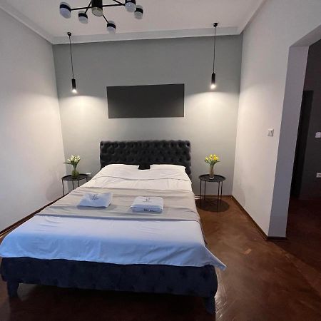 Gramophone Apartments Битола Экстерьер фото