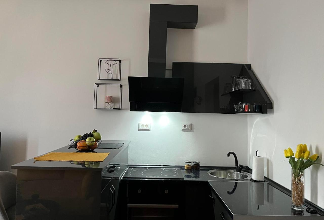Gramophone Apartments Битола Экстерьер фото